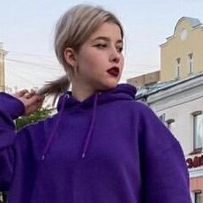 Елена, 25, Фокино (Брянская область)