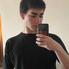 Владислав, 22, Каргат