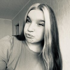 Эмилия, 21, Палласовка