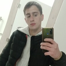 Даня, 22, Закаменск