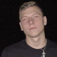 Слава, 22, Суджа