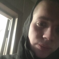 Веня, 22, Снежногорск