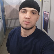 Валерий, 22, Тюкалинск