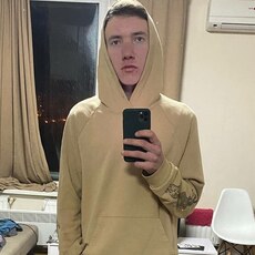 Лёша, 21, Дальнегорск