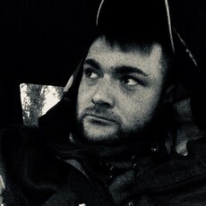 Радомир, 29, Ейск