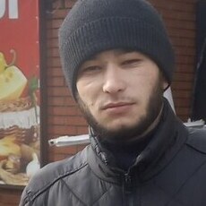 Оскар, 27, Новая Каховка