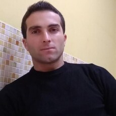 Гоша, 34, Азнакаево