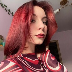 Фаина, 21, Донецк (ДНР)