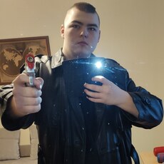 Харитон, 19, Украинск