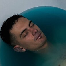 Эмиль, 27, Семилуки