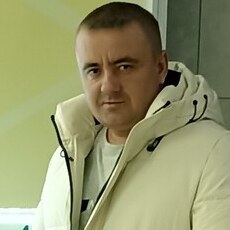 Лёша, 36, Горское