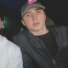 Владимир, 20, Дивногорск