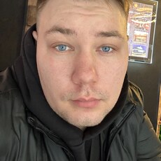 Виктор, 28, Магадан