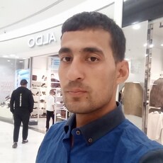 Ростик, 27, Ленинск