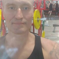 Артур, 47, Грязи