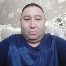 Илья, 46, Алагир