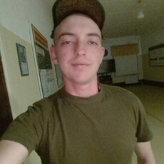 Юра, 22, Челябинск