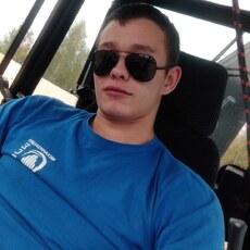 Максим, 21, Алексин