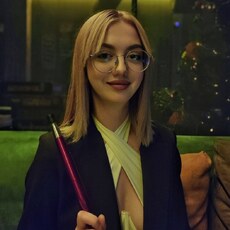 Елена, 24, Болгар