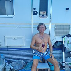 Вадик, 52, Губкинский