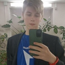 Слава, 20, Каменка