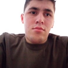 Игорь, 20, Антрацит