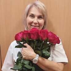 Илона, 61, Санкт-Петербург