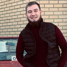 Олег, 26, Бологое