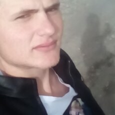 Марк, 26, Сватово