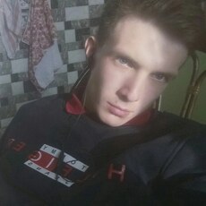 Георгий, 25, Братск