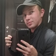 Владислав, 21, Богучар