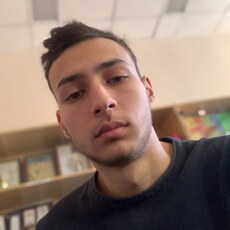Евгений, 21, Няндома