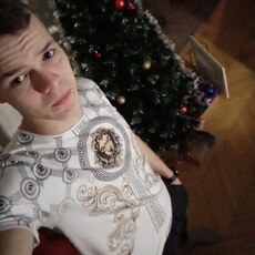 Илья, 22, Малоархангельск