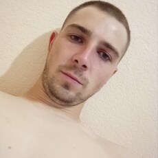 Юлиан, 25, Славск
