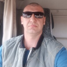 Адриан, 42, Воронеж