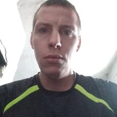 Владимир, 28, Барыш