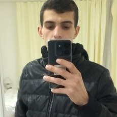 Лаврентий, 27, Катав-Ивановск
