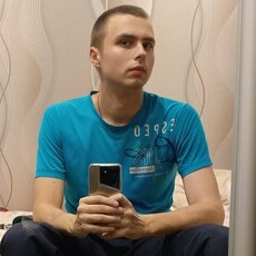 Платон, 22, Алупка