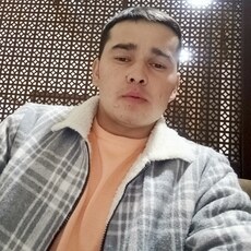 Валентин, 26, Инсар