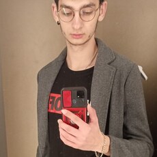 Нестор, 19, Буинск