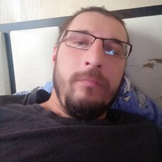 Валера, 31, Алагир
