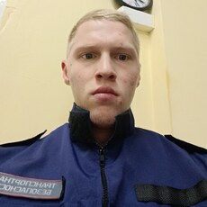 Иван, 22, Кировск (Мурманская область)