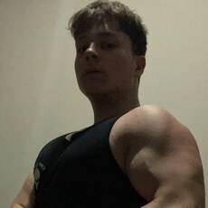 Антон, 24, Цивильск
