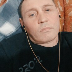 Виктор, 37, Горнозаводск