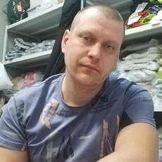 Леонид, 41, Усолье