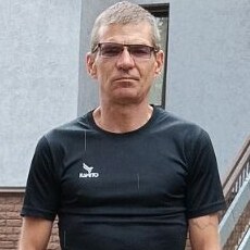 Лев, 45, Мурино