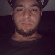 Павел, 26, Озёрск (Калининградская область)