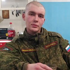 Роман, 22, Ужур