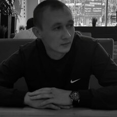 Степан, 26, Углегорск (Сахалинская область)