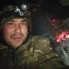 Павел, 30, Обь